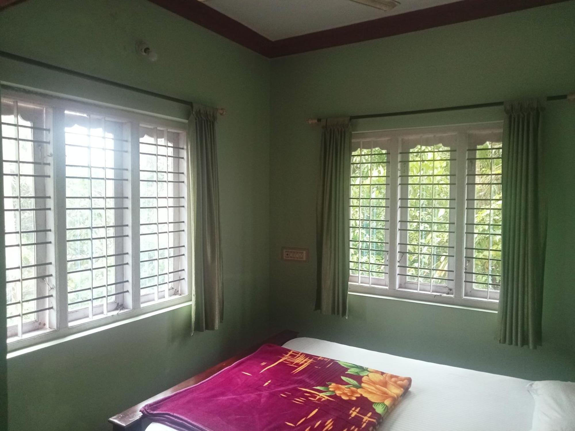 Eshwarkrupa Homestay Madikeri Exterior foto